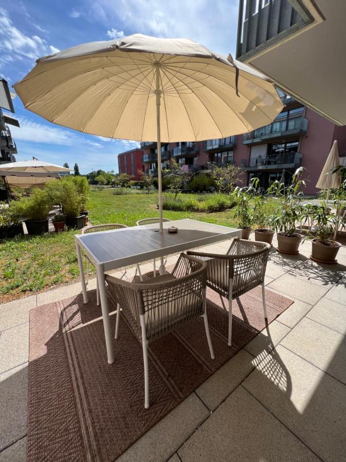 Urban Lodges - Studio Apartments Am Seerhein Konstanz Exterior foto